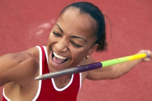 瓜迪奥拉盛赞传奇，费尔南迪尼奥的持久与智慧应成蓝月灯塔