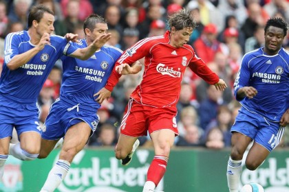 欧冠焦点战，巴萨主场力克纽卡，拉什福德两记世界波闪耀，戈登破门难挽败局