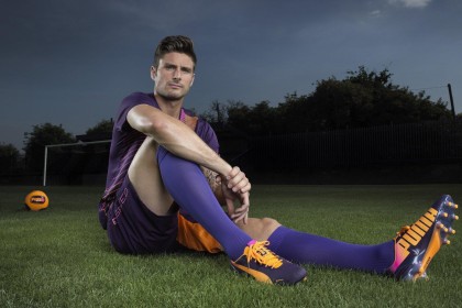 青训赤子心，安菲尔德情，埃利奥特挥别红军，150次出场与冠军荣耀成永恒记忆