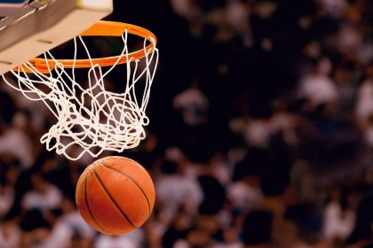 斯洛特迎里程碑之夜，若保持不败，将超越达格利什缔造英超百分新时速