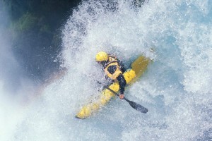 战火中的绿茵场，巴勒斯坦男足主帅背负家族之殇，率队追寻希望之光