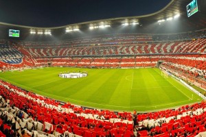 阿根廷队西班牙秘密集训引猜测，梅西低调现身诺坎普引球迷沸腾